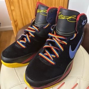 Kevin Durant Nikes Sneakers. Size 12. Similar to the KD’s 1’s.